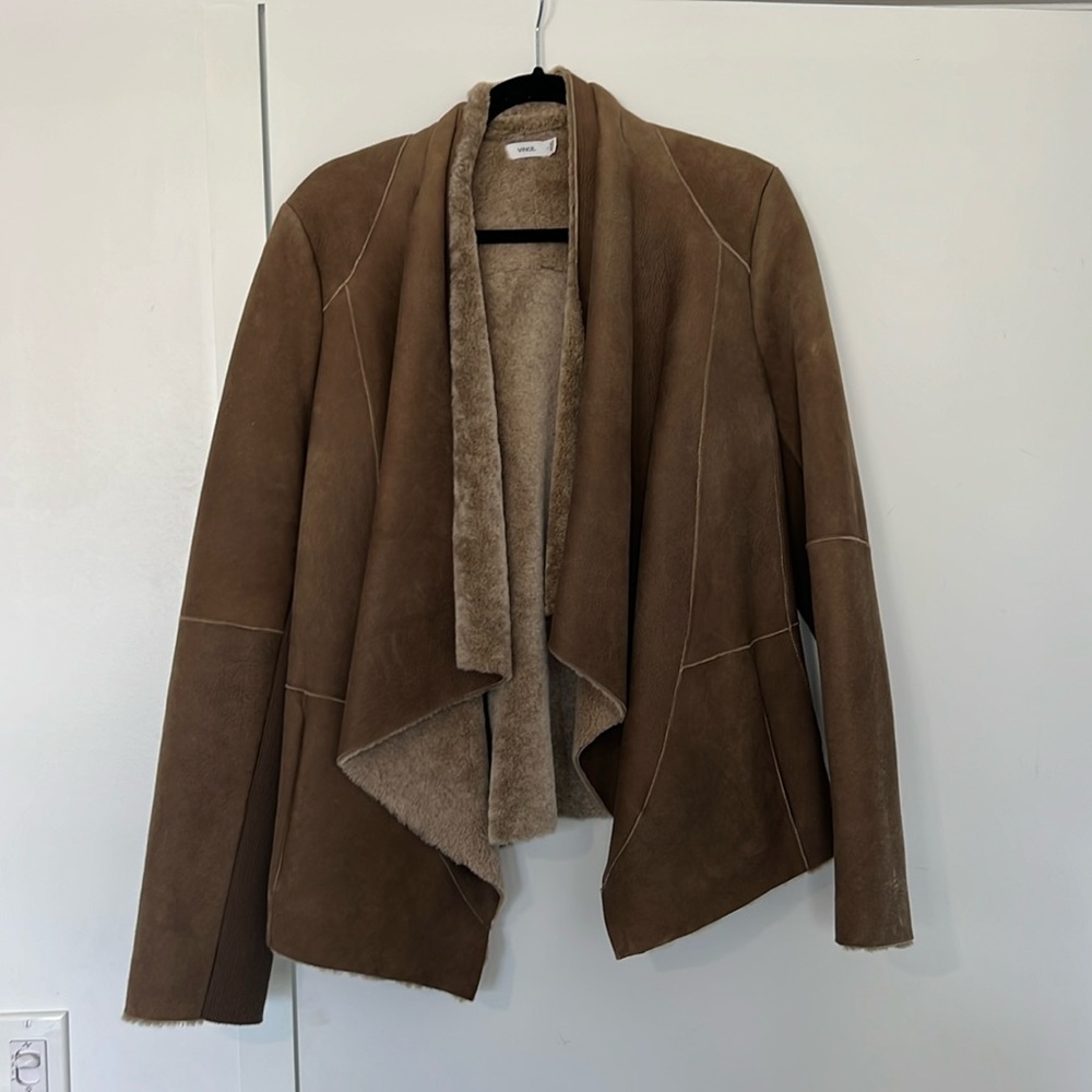 Vince. Shearling Jacket Sz. L